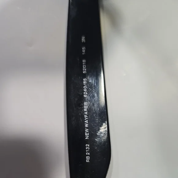 Ray-Ban Sunglasses with Brown Case and Burgundy Frame - Picture 4 of 8